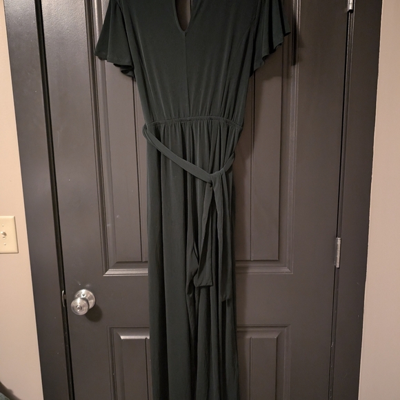Forest green Jumpsuit, wrap top, flutter sleeves, deep vee neck - Picture 3 of 4